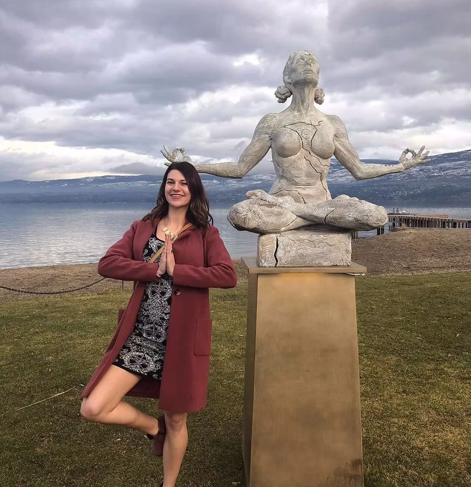Kaitlin, founder of Soul Glow Healing